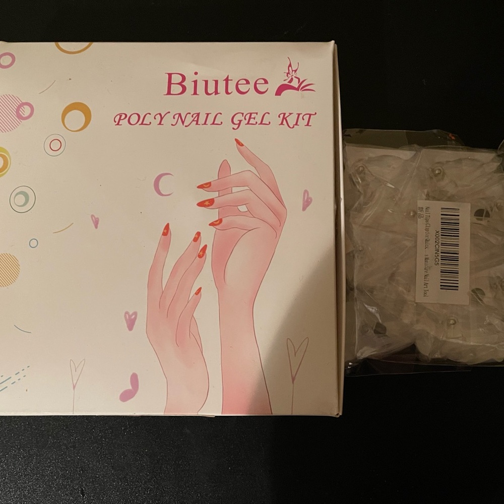 Poly nail kit